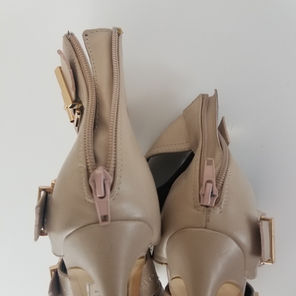 SOLD 💫 Shoe Republic LA Nude High Heels 9 - Picture 5 of 8